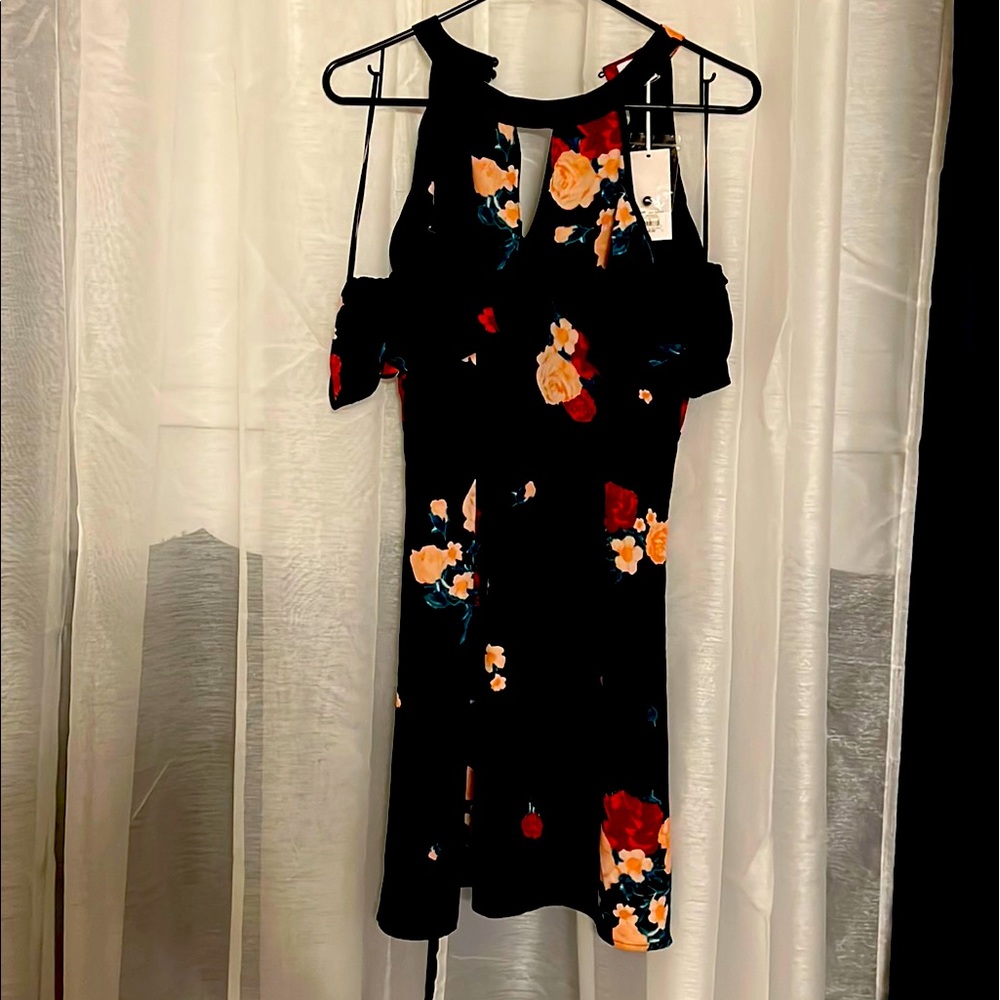 Flutter halter dress